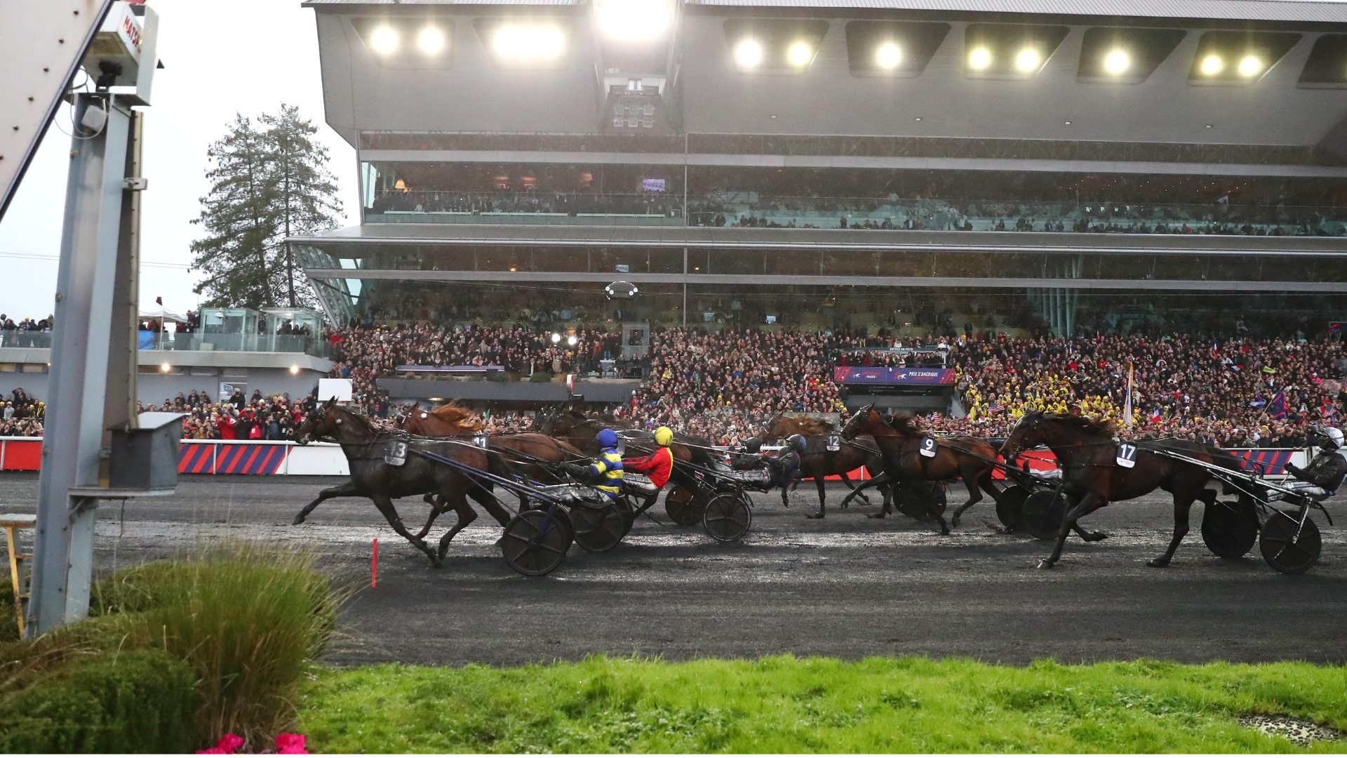 L'arrivée vue de l'intérieur de piste - © Aprh