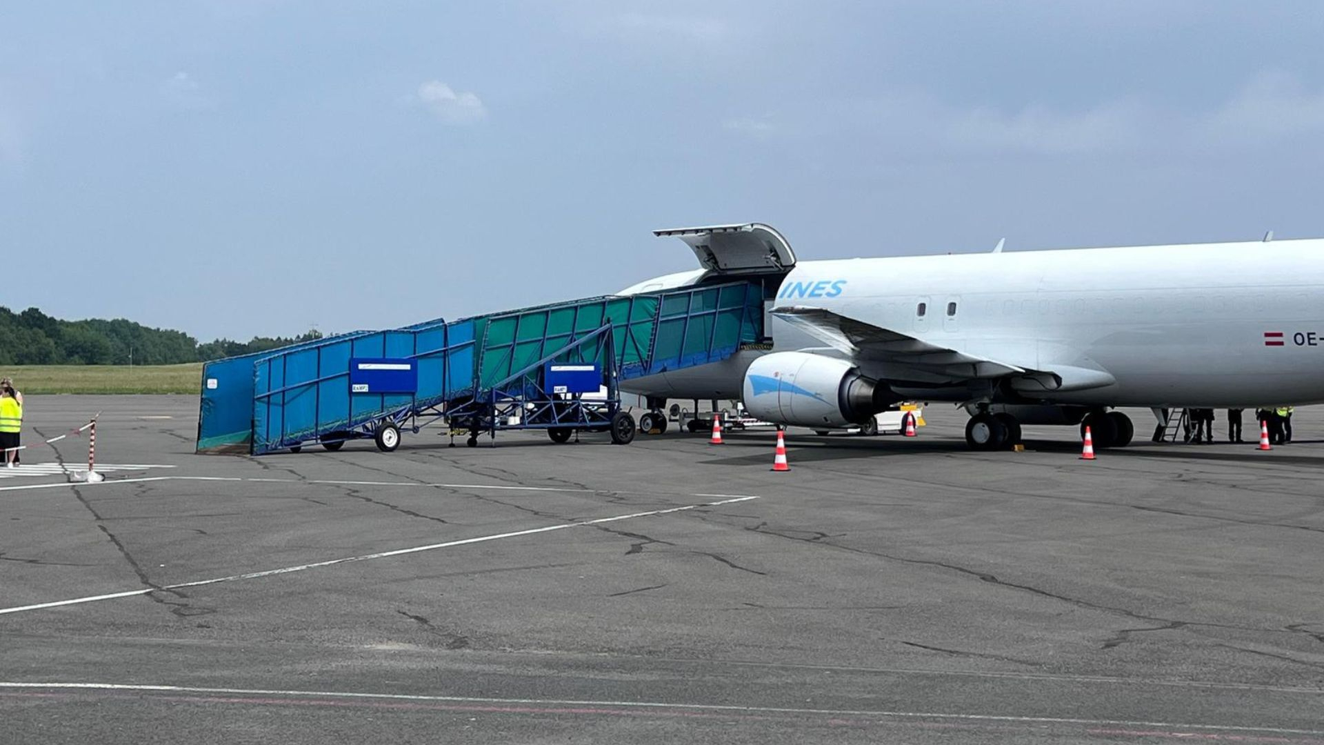 L'avion des Français, avant le décollage - © STH