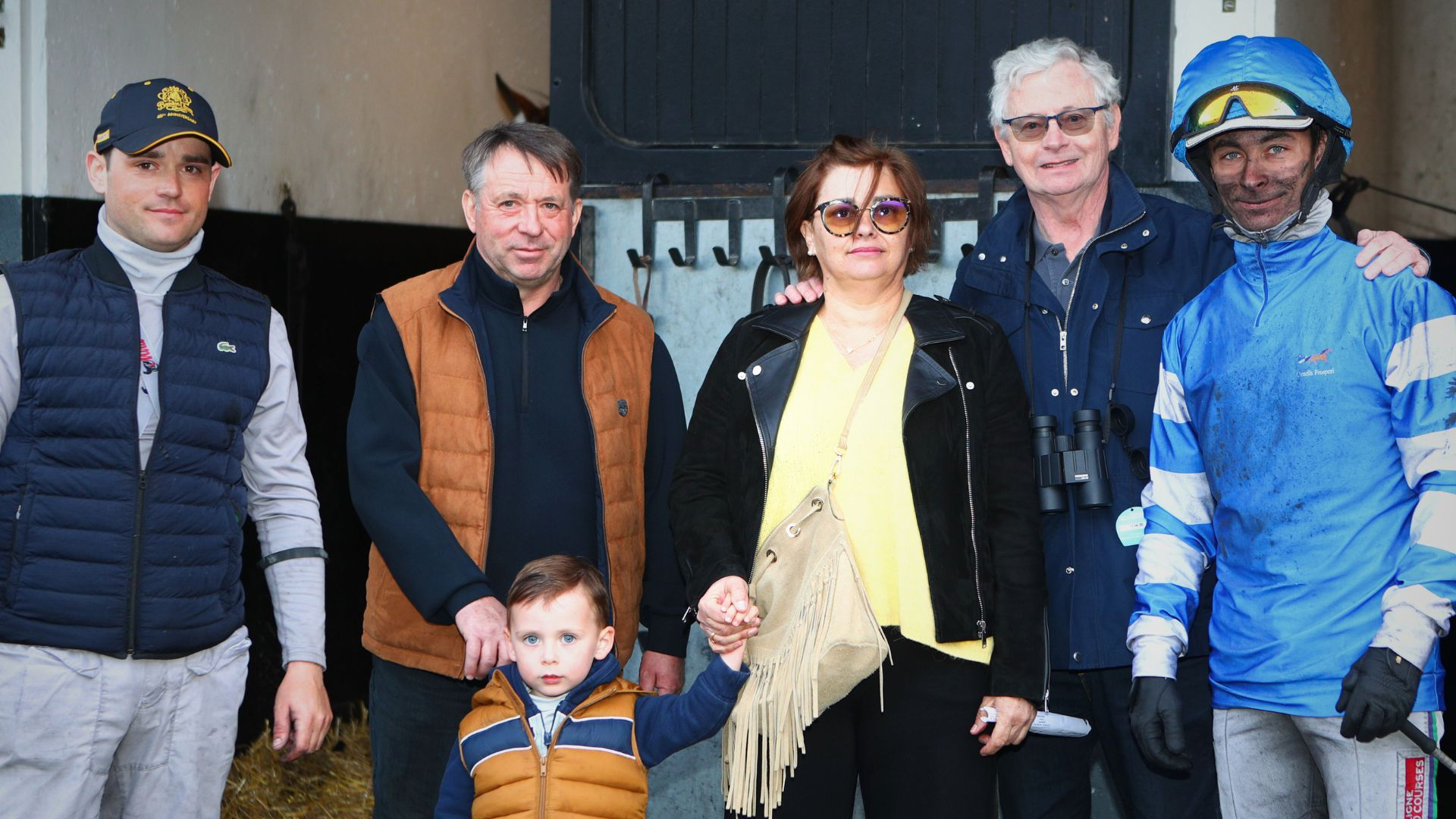 Laurent Broomhead avec la famille Prat et Benjamin Rochard - ©Scoopdyga