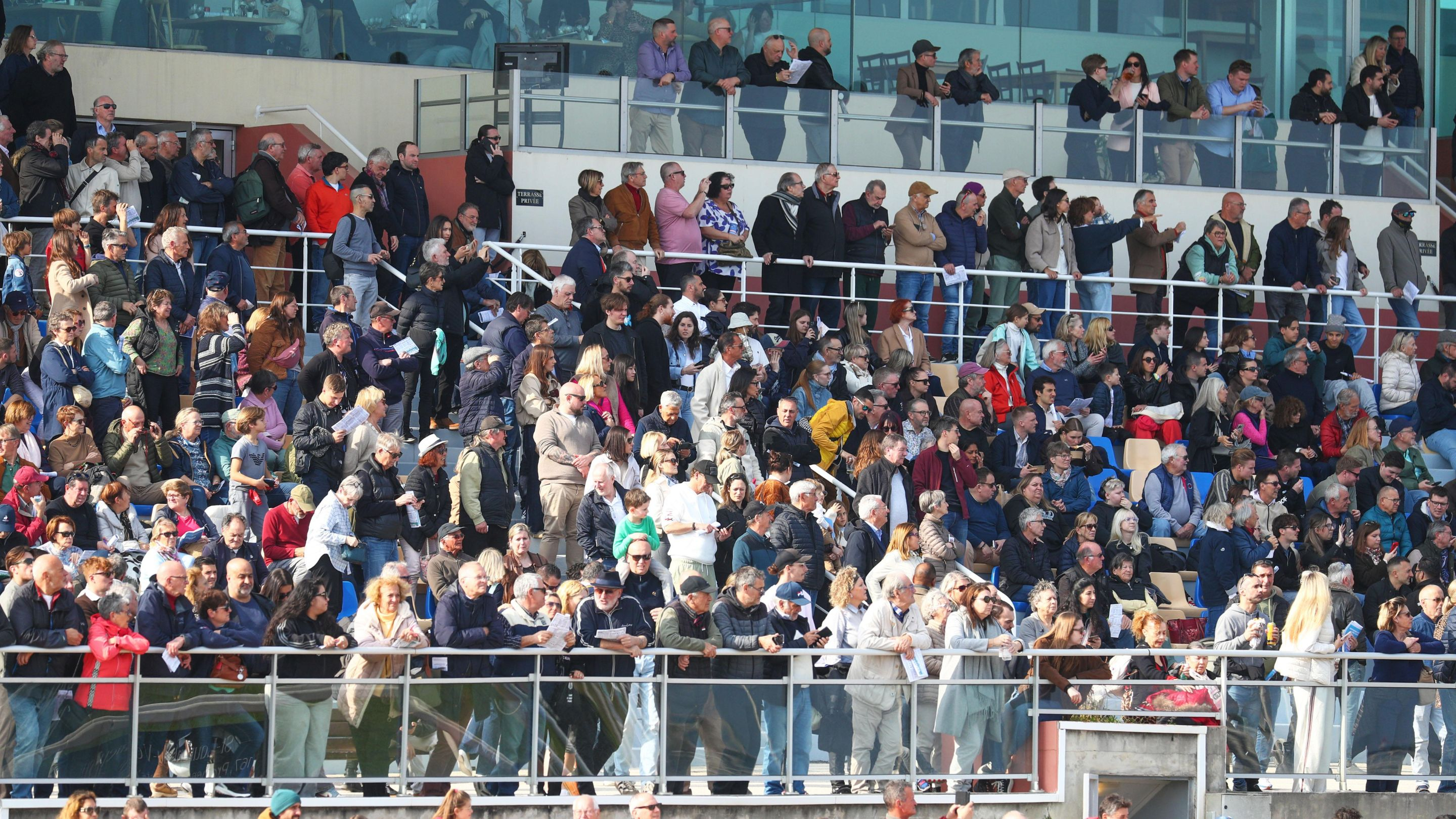 Les tribunes de Cagnes-sur-Mer dimanche dernier - © ScoopDyga