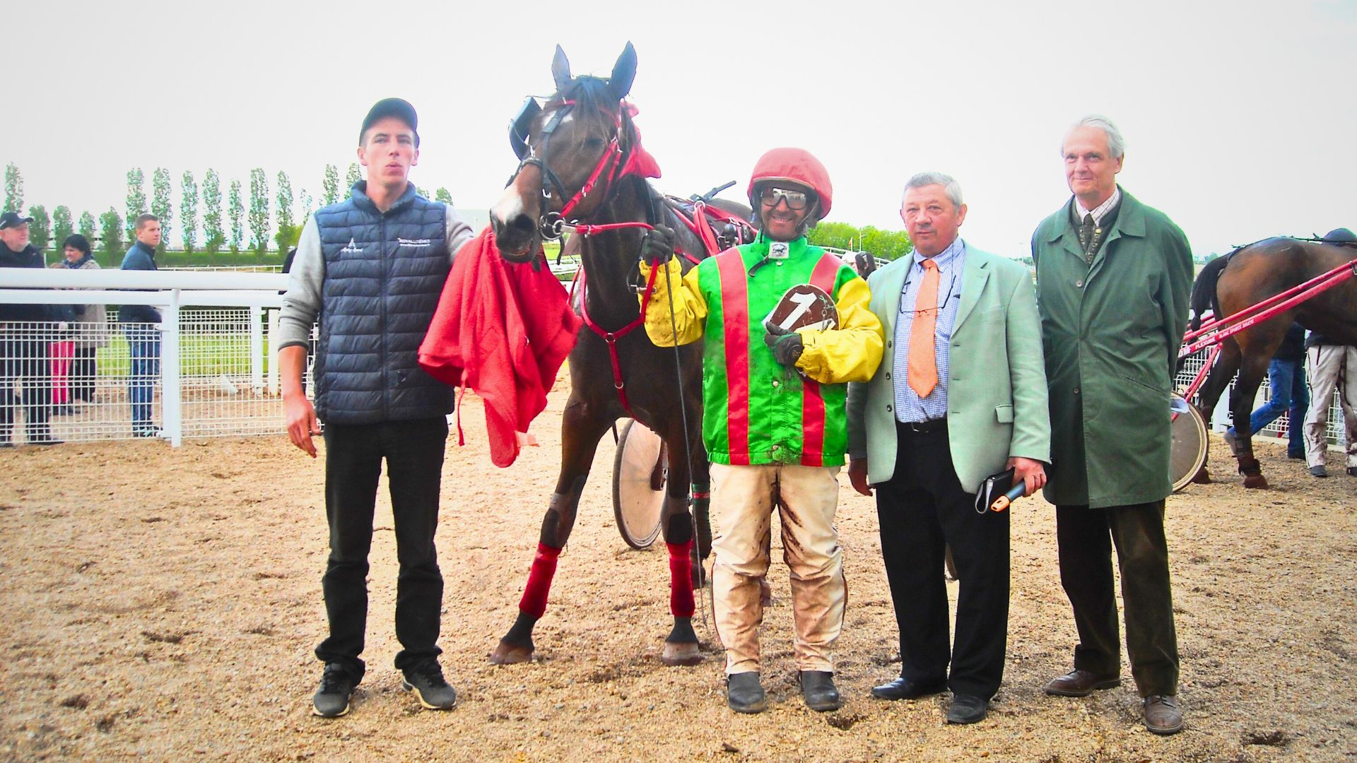 Gérard Gordat entre Serge Peltier et Renaud de Villette - © DR
