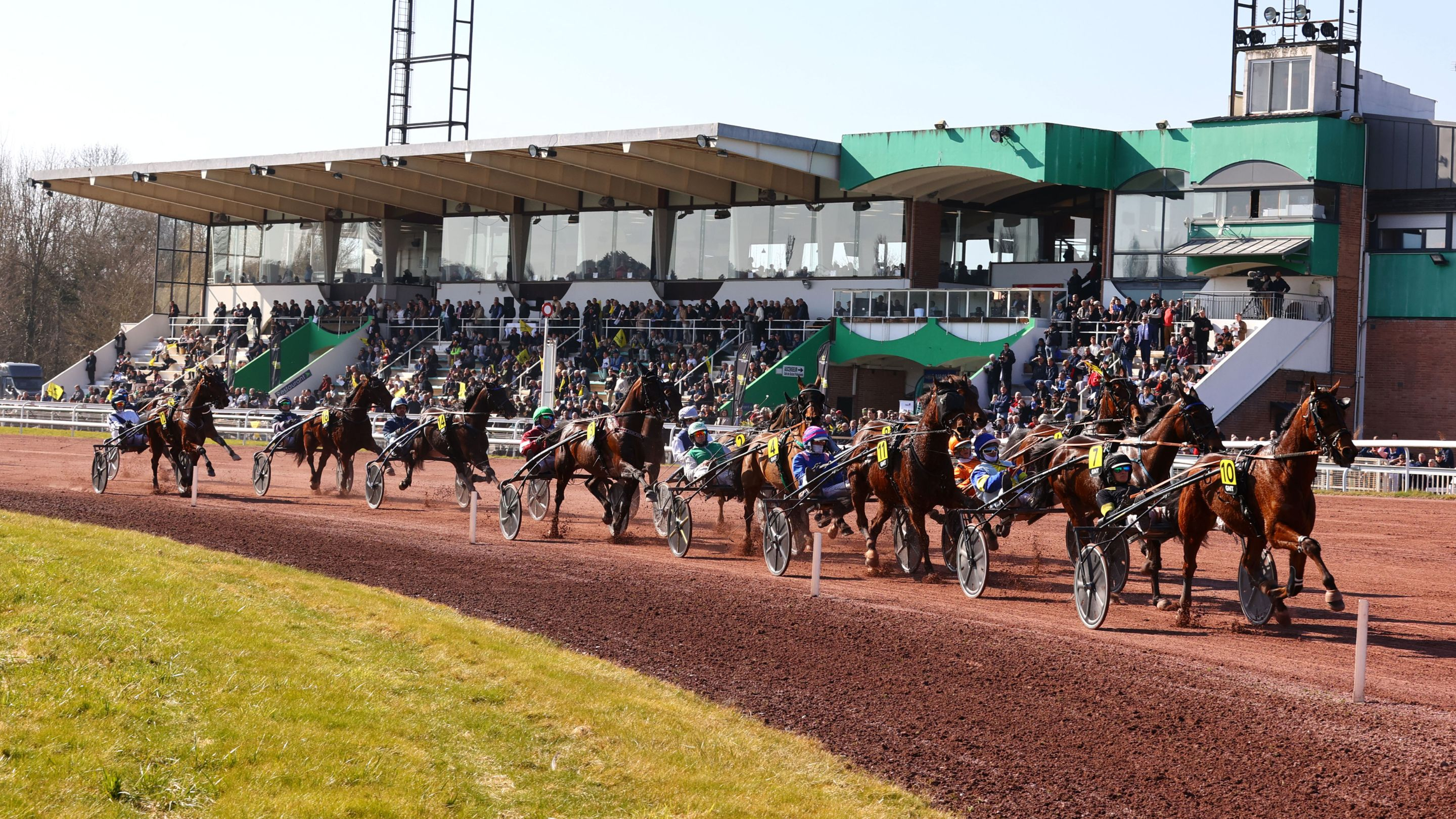 L'hippodrome d'Amiens sera en fête samedi soir - © ScoopDyga