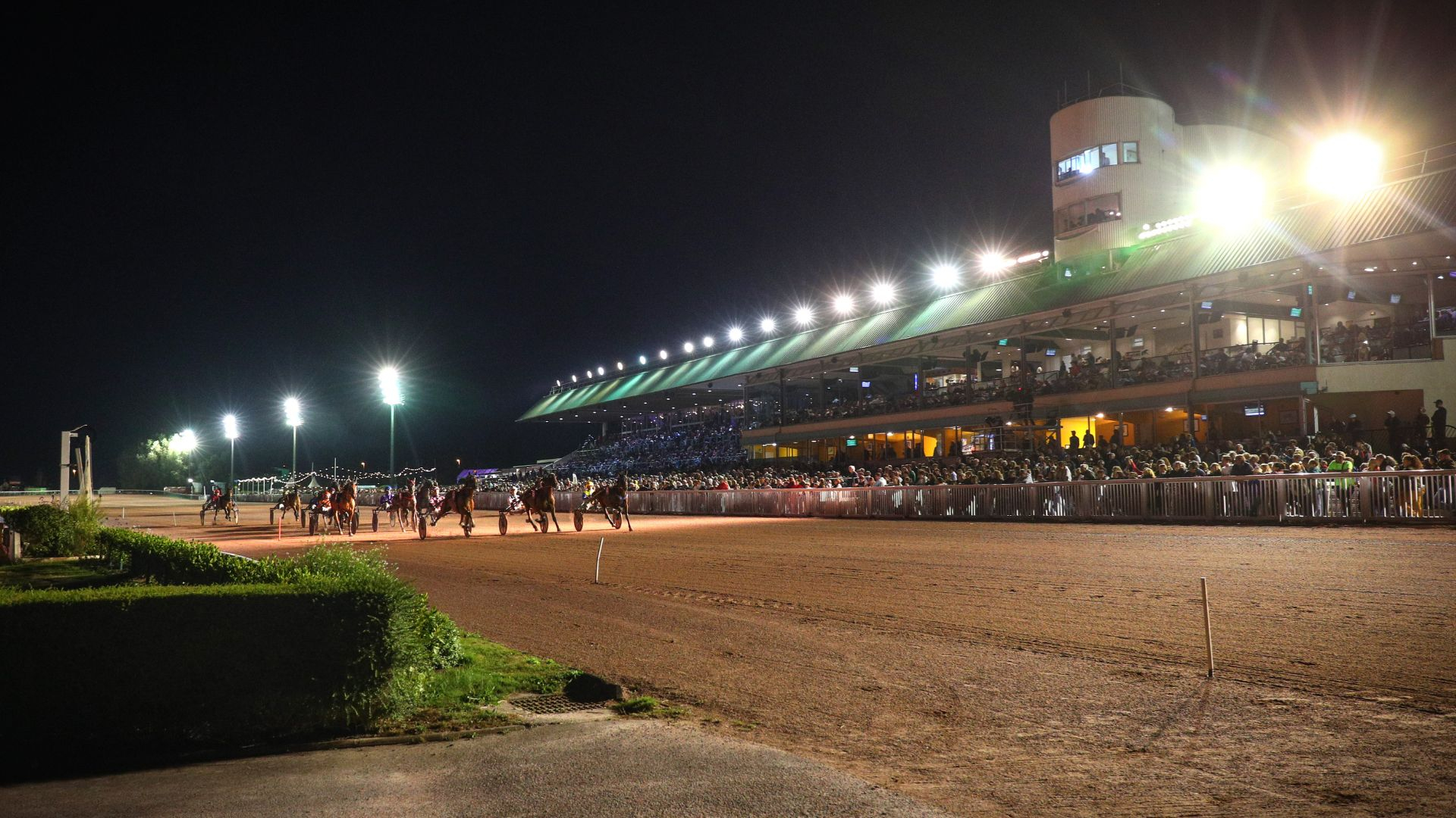 Hippodrome de Cabourg en nocturne - © ScoopDyga