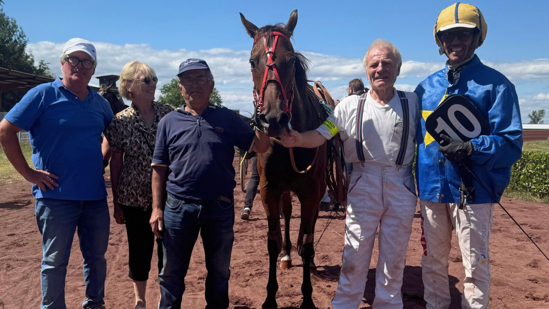 Robert Perret entre sa jument et David Békaert - © Facebook Hip. St-Galmier