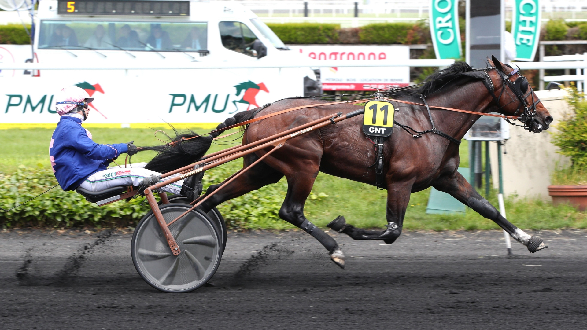 Kanto Avis lors de sa victoire au Croisé-Laroche - ©Scoopdyga