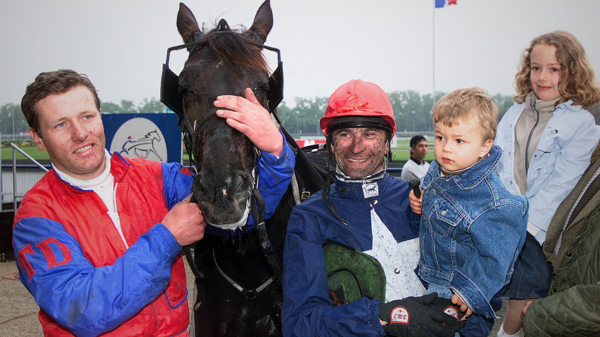 Il y a 23 ans avec Lara du Goutier : Thierry Duvalestin, Jean-Michel Bazire et... Nicolas