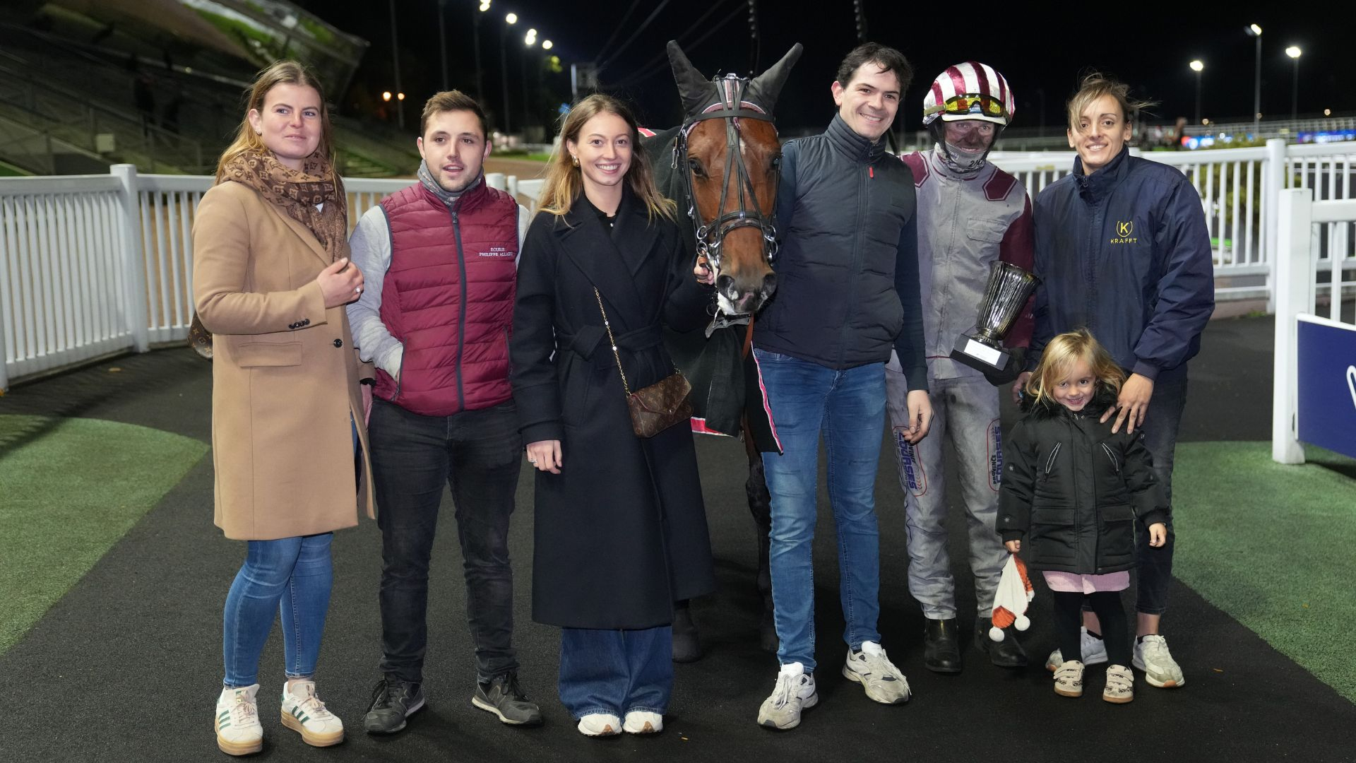 ©Scoopdyga - Magic Night et son entourage