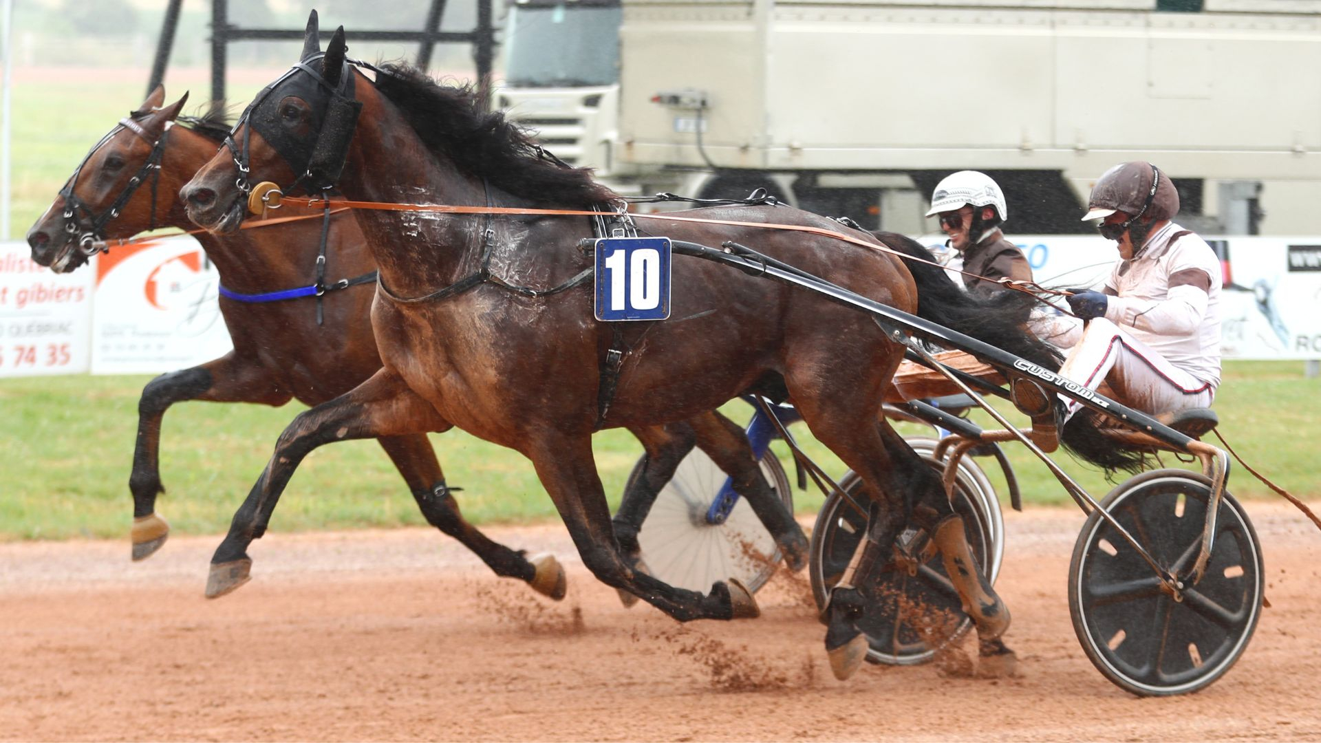 Mazar de Vandel (10) se montre le plus fort à la lutte - © Aprh