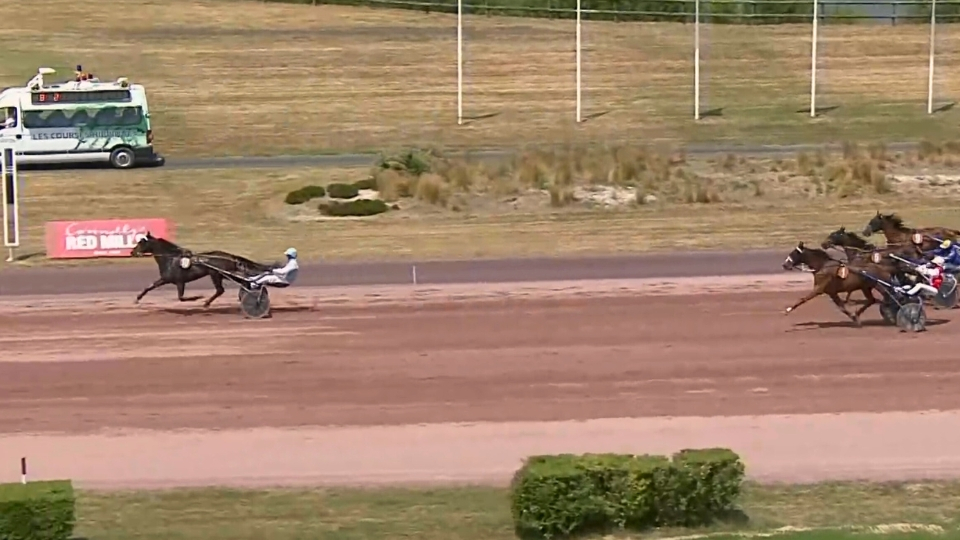 Une première victoire avec de la marge pour Mika du Noyer - © Equidia