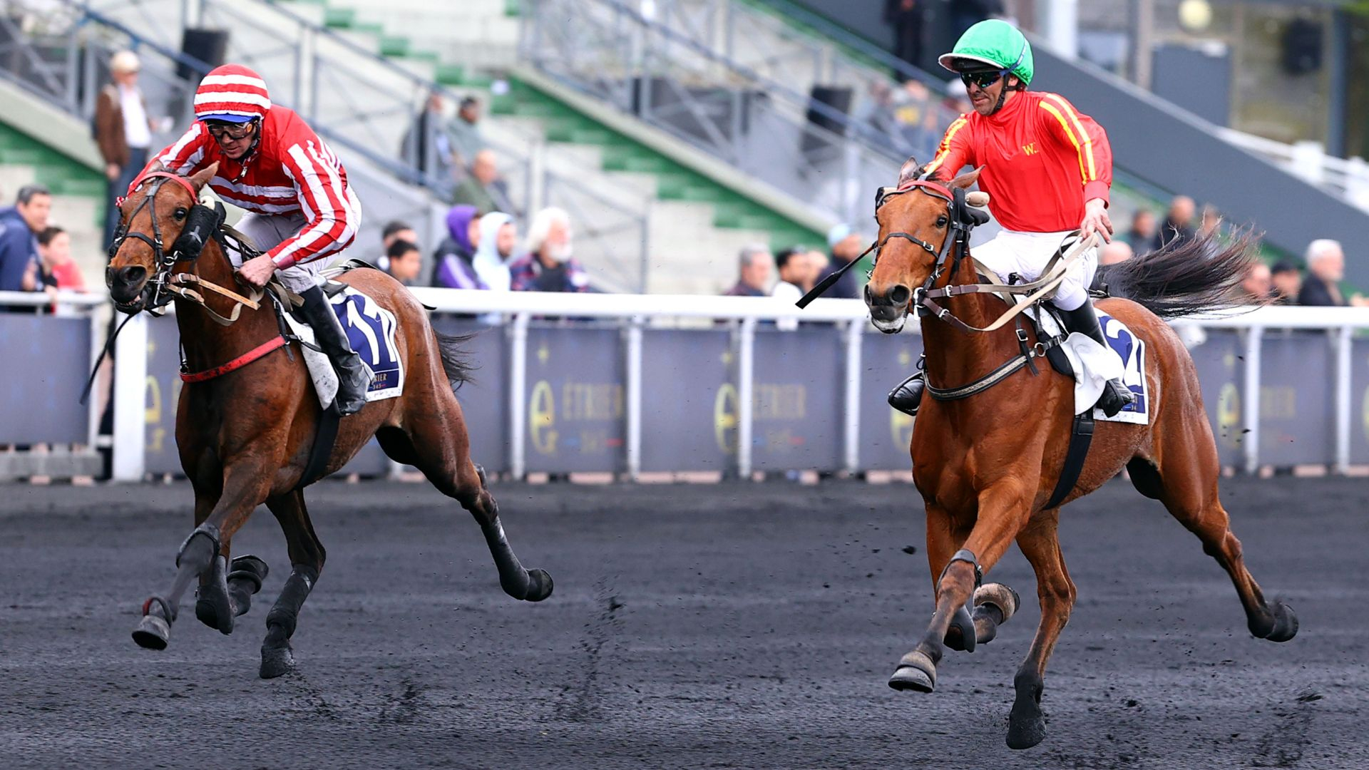 Misty Green - Masina de Tillard