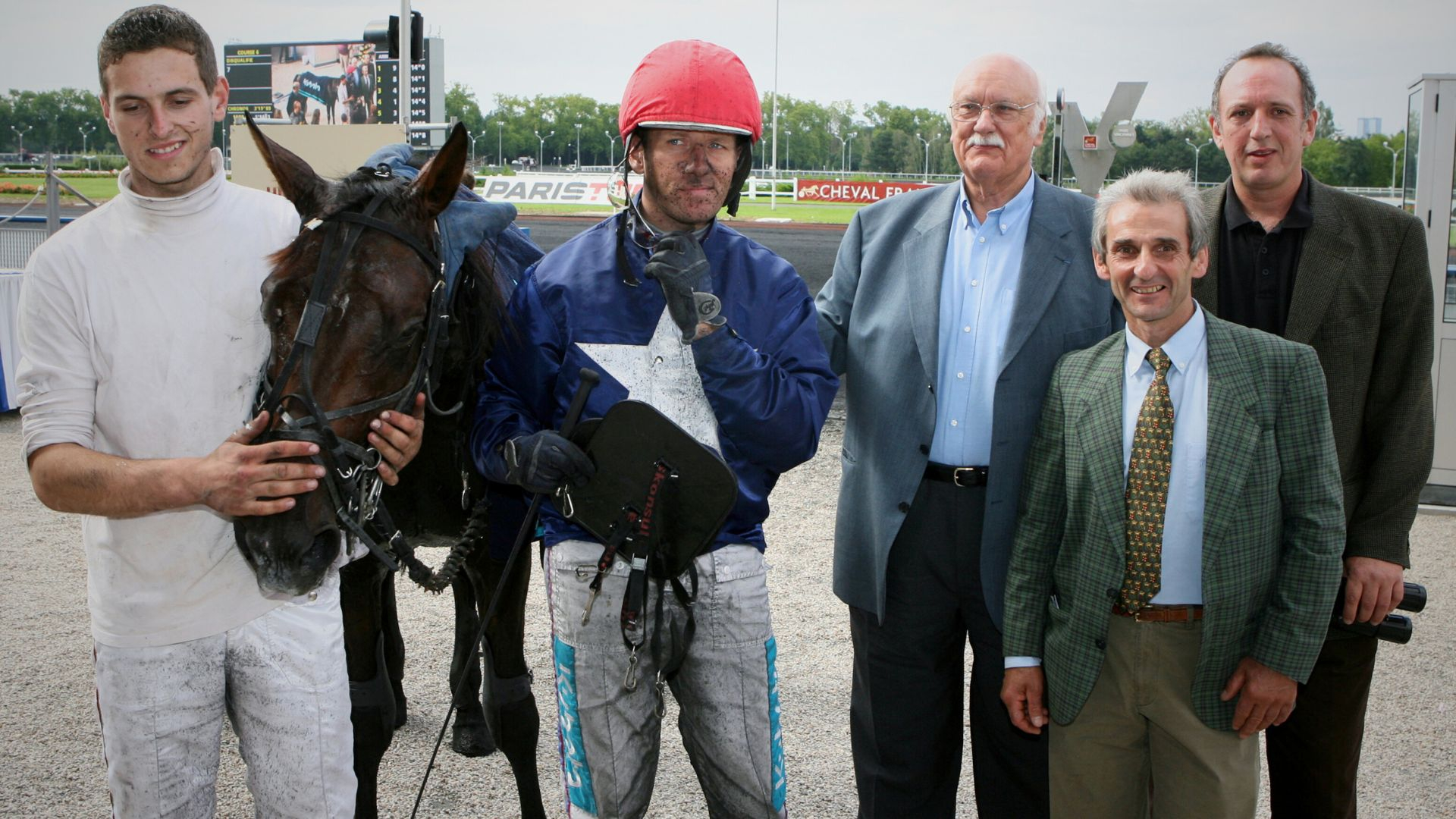 L'équipe déjà réunie il y a 20 ans autour d'Onyx du Goutier - ©Scoopdyga