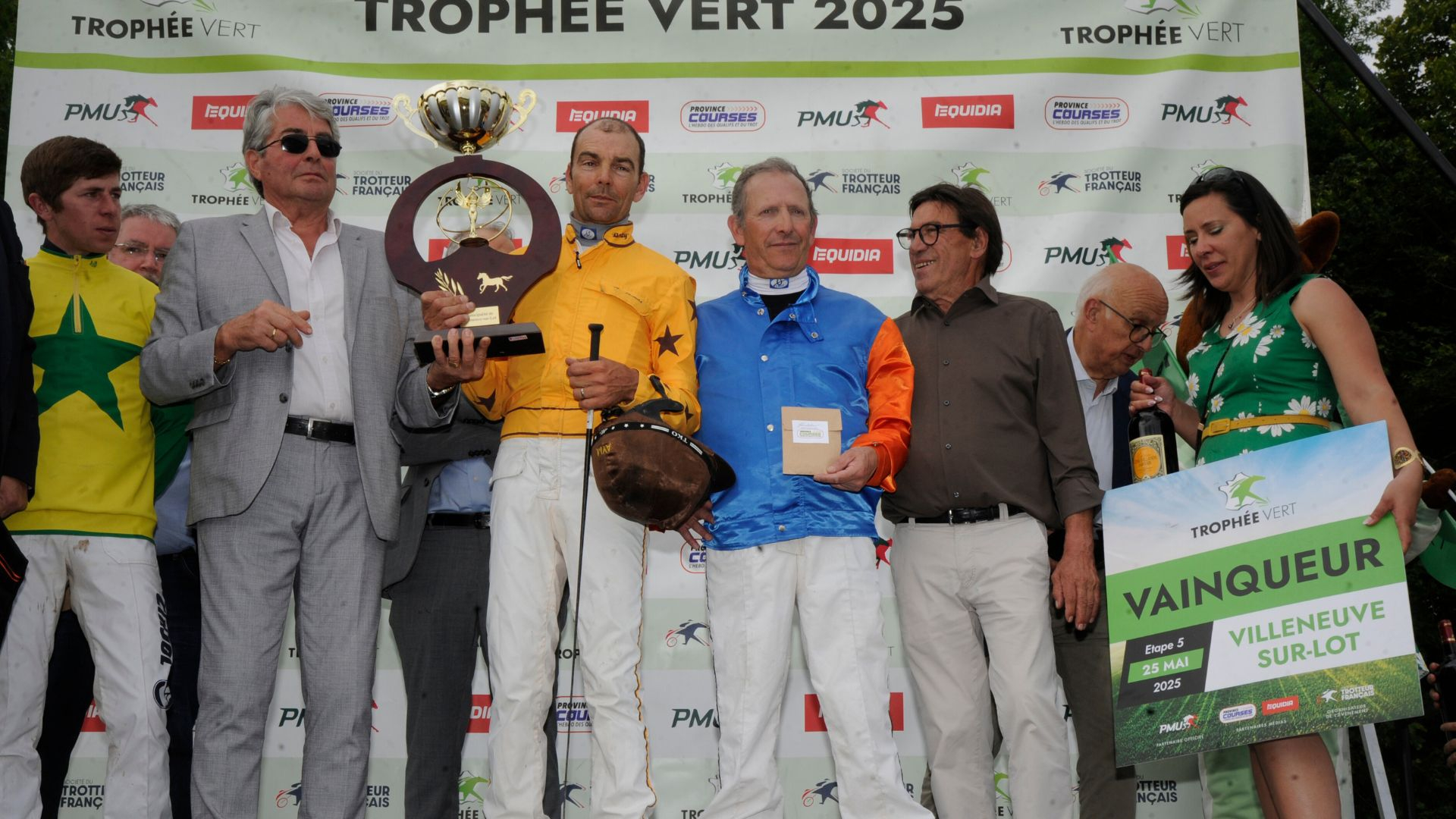 Le podium du Trophée Vert à Villeneuve-sur-Lot - © V. Ortega