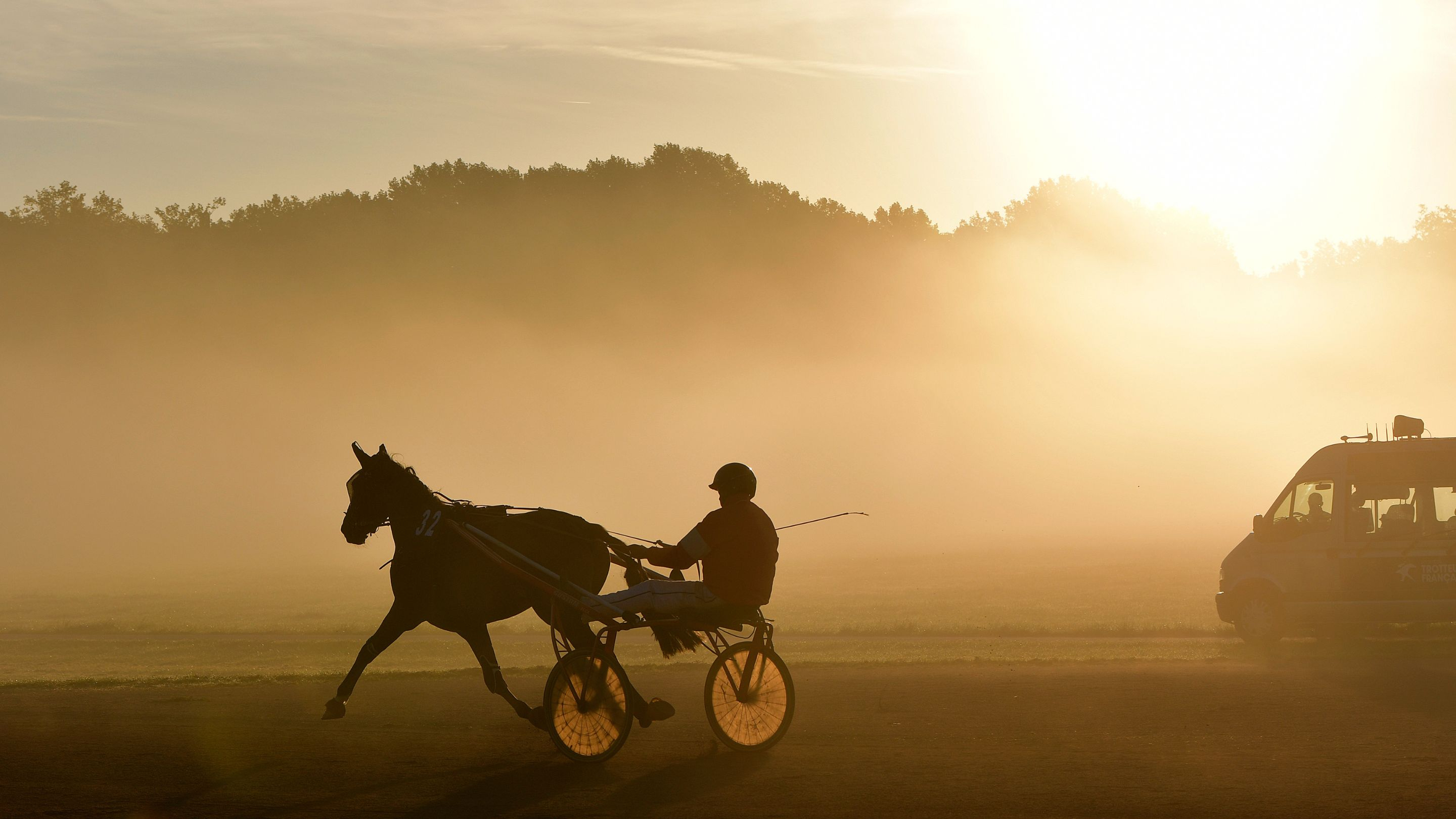 Qualifications au petit matin à Caen - © M. Kentell